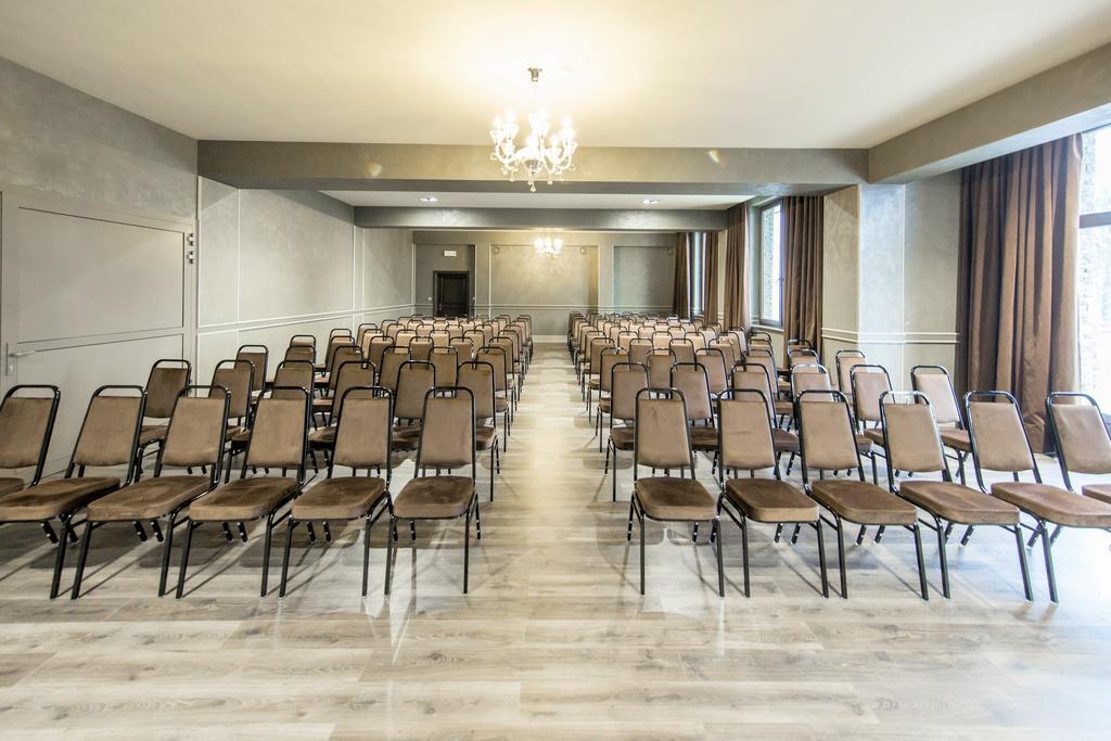 Grand Stasinda Bal Sylwestrowy Animacje Impreza Integracyjna Dwa Posilki Bogaty Bufet Baseny Kregielnia Grota Sauny Squash Silownia Place Zabaw Widoki 1000Mnpm Буковина Татжанска Екстериор снимка